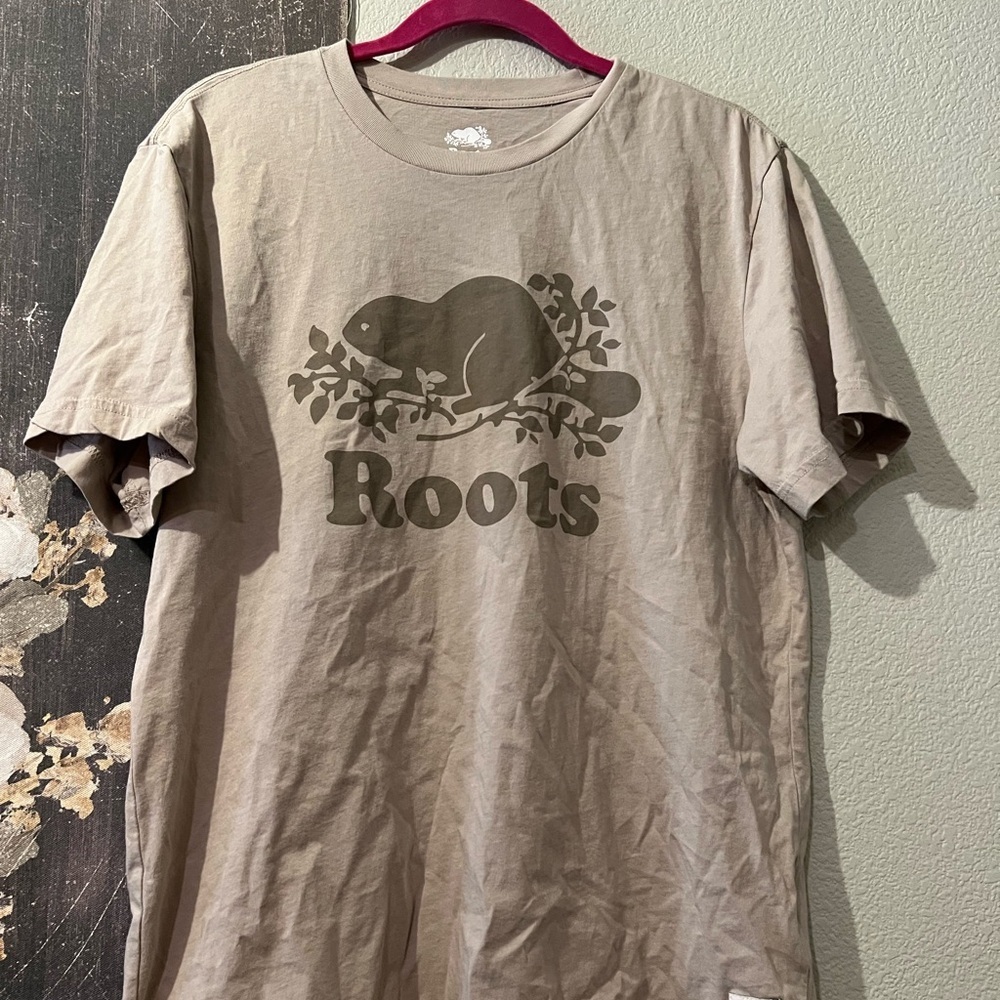 Roots Classic Tee in Tan